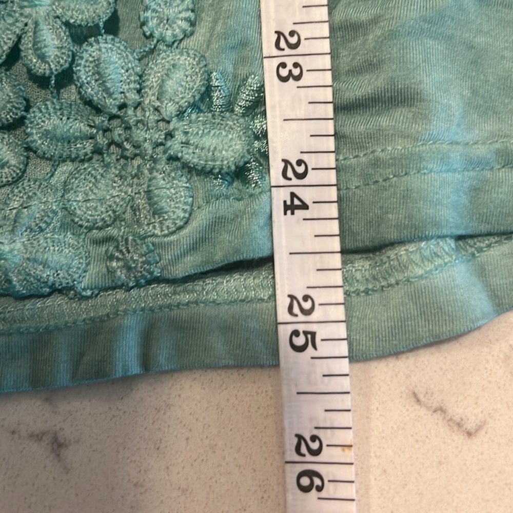 POL, Grace Floral Embroidery Embellished Top, Soft,Relaxed, Green, EUC, Size XS - Picture 13 of 13